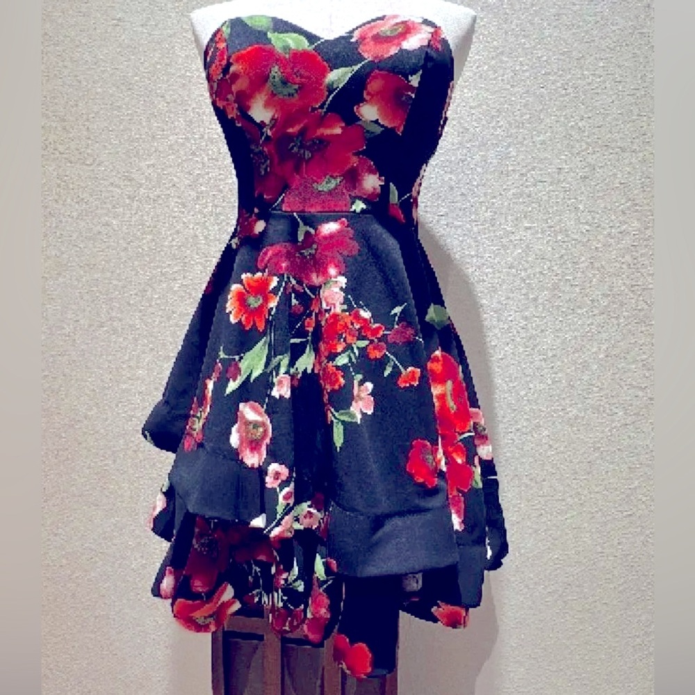 B Darling Strapless Dress